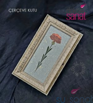 Orjinal ebrulu tasarım kutu. En güzel hediye